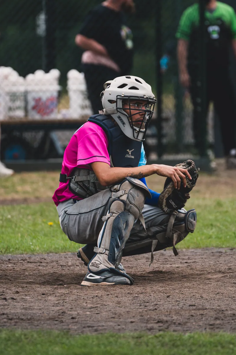 Catcher in hurkzit, klaar voor de volgende worp